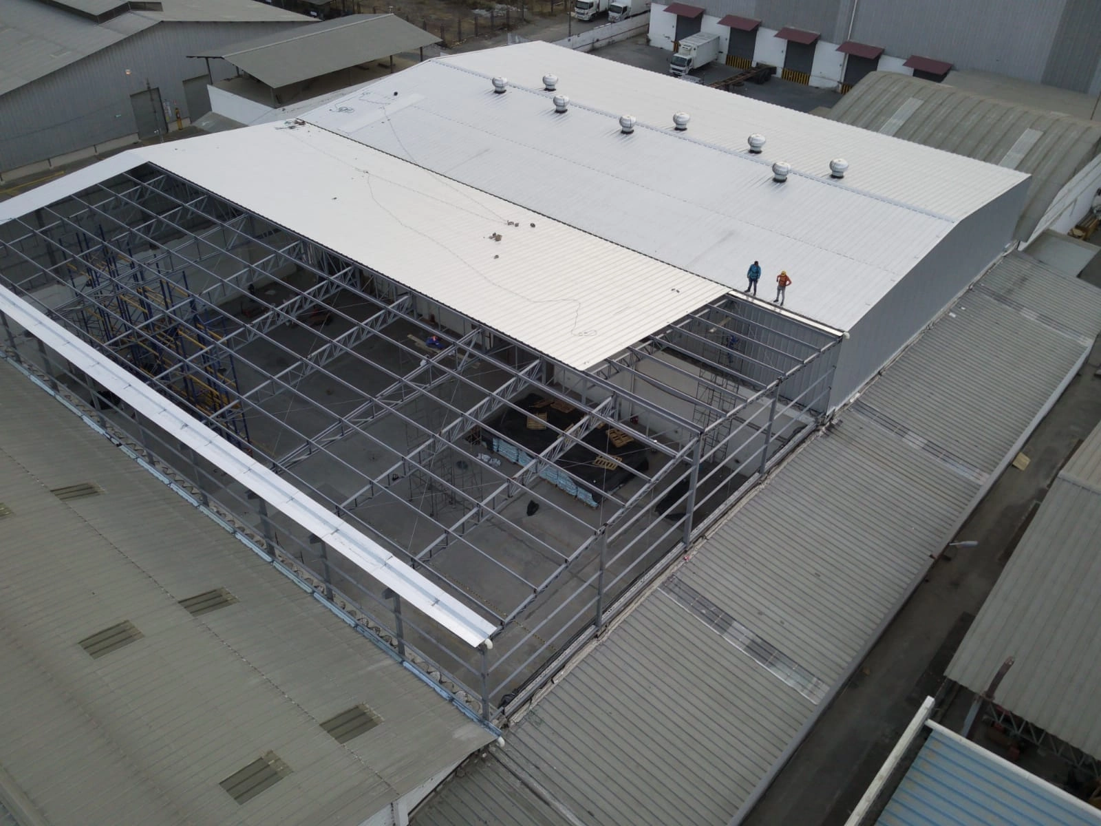 Centro Logístico y Sistema Contra Incendios